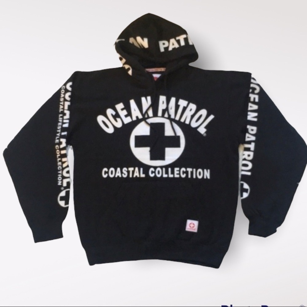 Ocean Patrol Men’s Kangaroo Pocket hoodie in black & white Size Small
